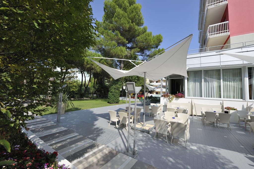 Hotel Eden Μπιμπιόνε Εξωτερικό φωτογραφία