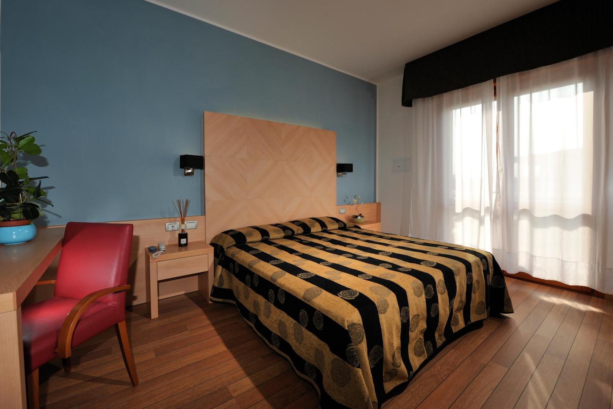 Hotel Eden Μπιμπιόνε Εξωτερικό φωτογραφία
