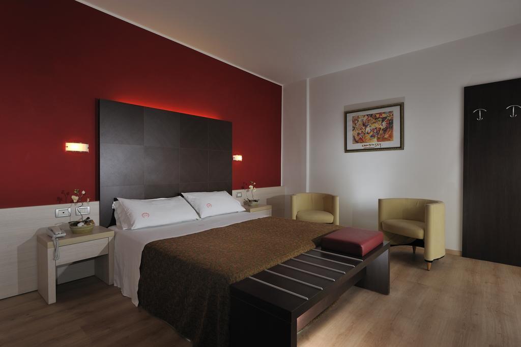 Hotel Eden Μπιμπιόνε Δωμάτιο φωτογραφία